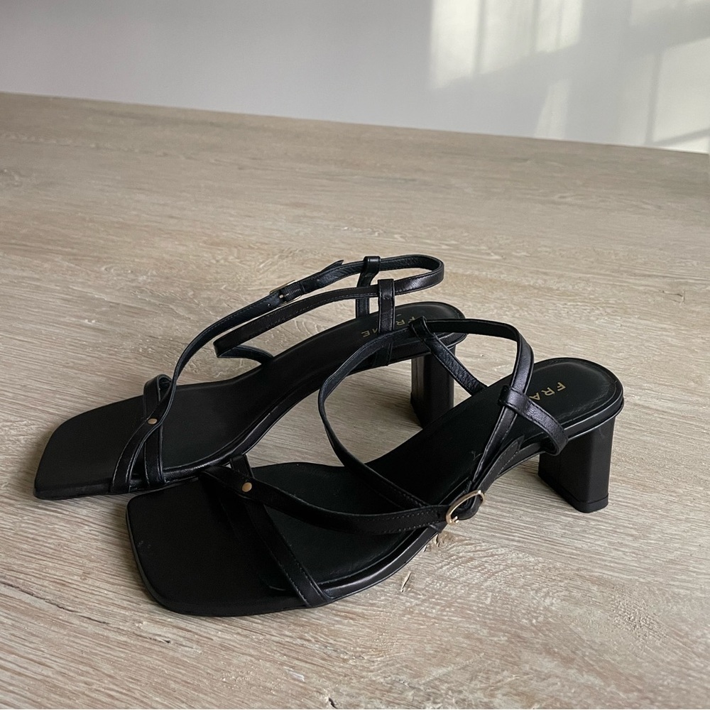NWOT FRAME Strappy Sandal